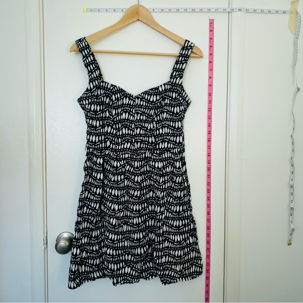 Bebop Black & White Geometric Print Sweetheart Mini Dress